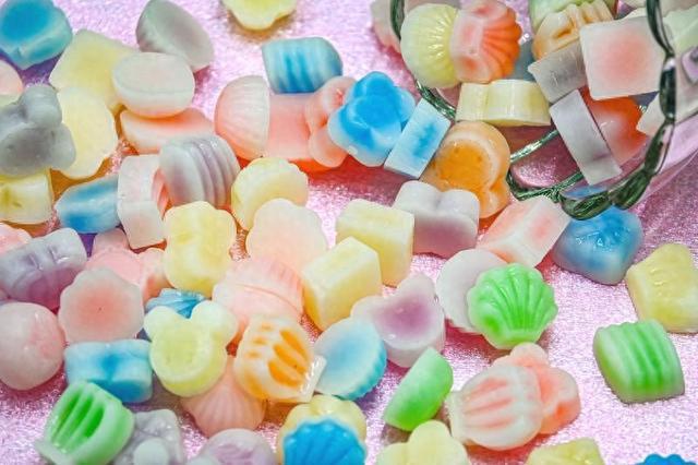 “蜡瓶糖” 部分产品检测发现含致癌风险物m6米乐app多家权威机构提醒不买不吃