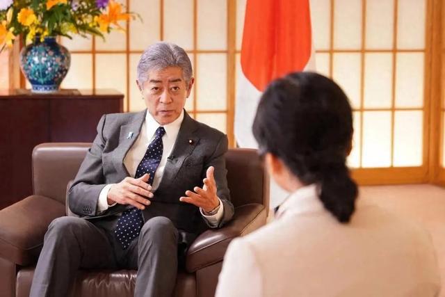 到访的岩屋毅口气变得老老实实m6米乐中方提前立了3个规矩(图4)